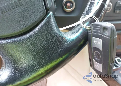 2006 BMW 530Xi из США, поврежденный, VIN WBANF73516CG68059